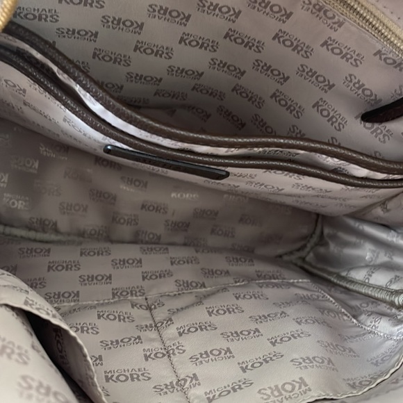 Michael kors backpack - Picture 4 of 16